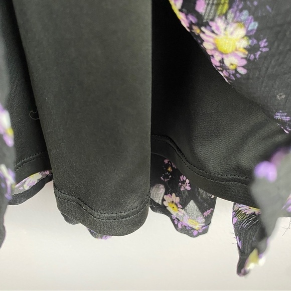 HOT Topic Black Floral V-Neck Woven Dress XS - Picture 9 of 11